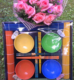 Букет из 11 розовых роз+набор посуды для суши